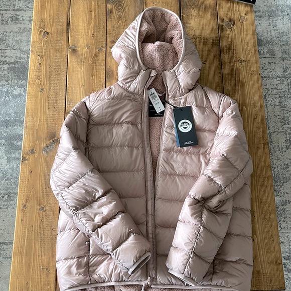 The Little Fuzzy Puff - Picture 1 of 4